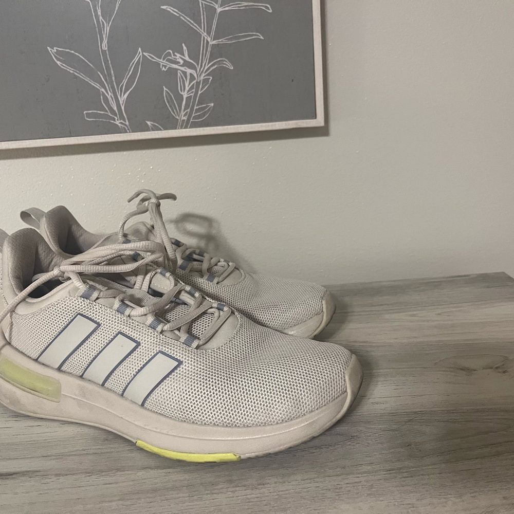Adidas racer TR23